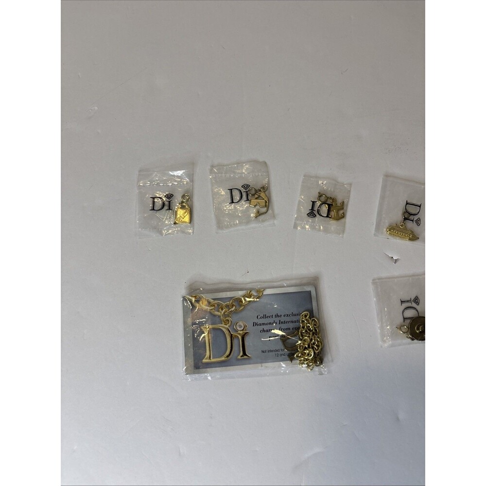 Vtg Di Diamonds International Charm Bracelet w/ Charms; Scuba Ship Anchor Hat - Picture 2 of 7